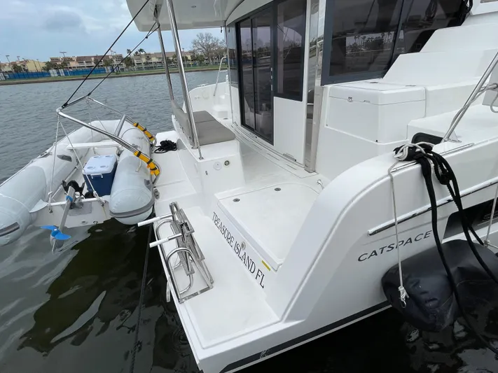  Yacht Photos Pics 2023 Catana Catspace 40