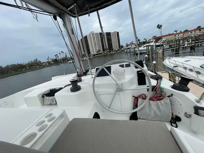  Yacht Photos Pics 2023 Catana Catspace 40