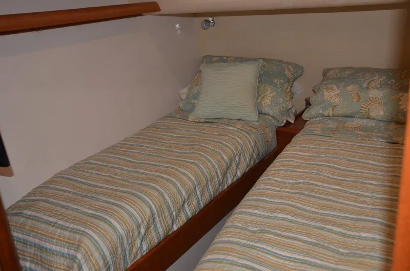 Idle Hour Yacht Photos Pics 