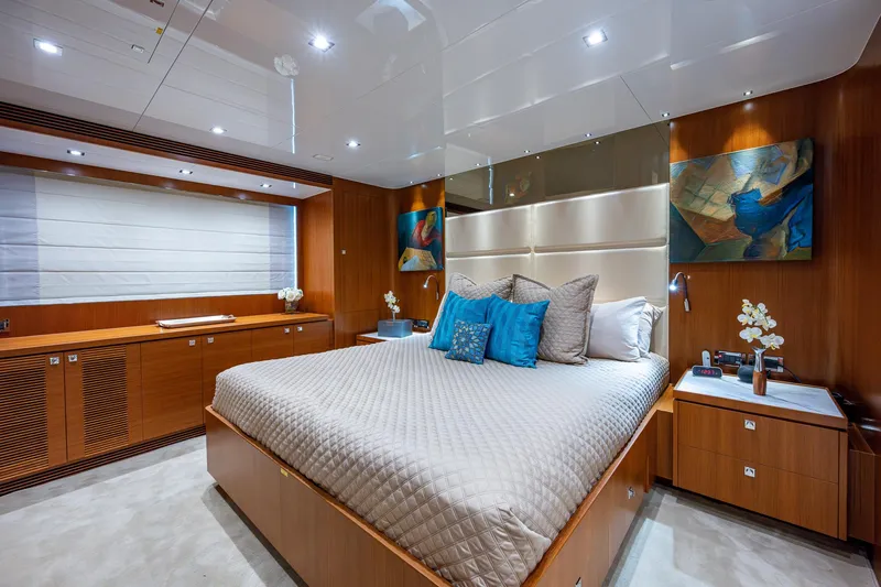 Satori Yacht Photos Pics 