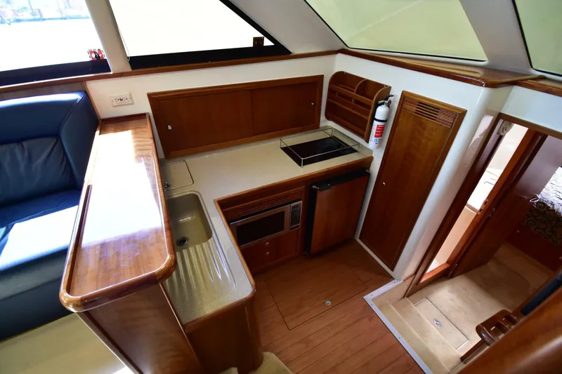 Reel Hula Yacht Photos Pics 