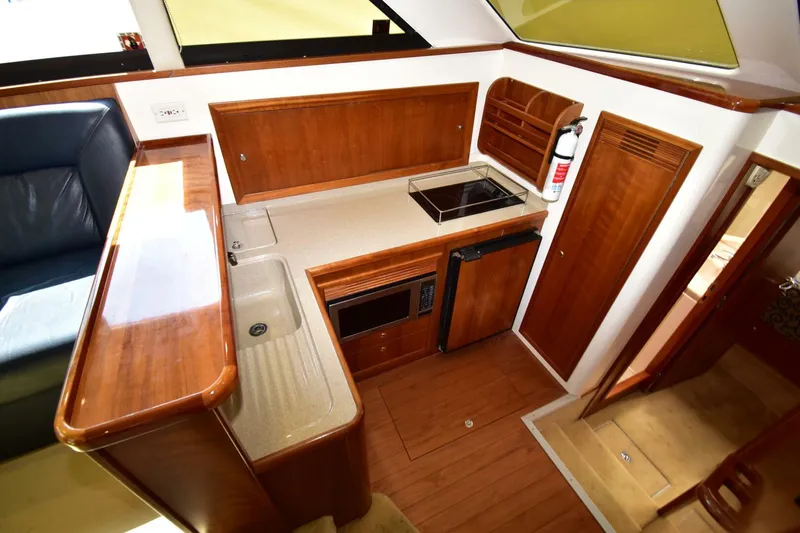 Reel Hula Yacht Photos Pics 