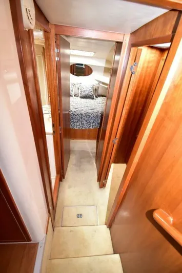 Reel Hula Yacht Photos Pics 