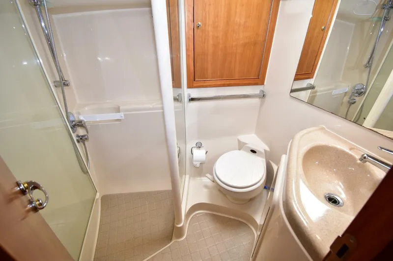 Reel Hula Yacht Photos Pics 