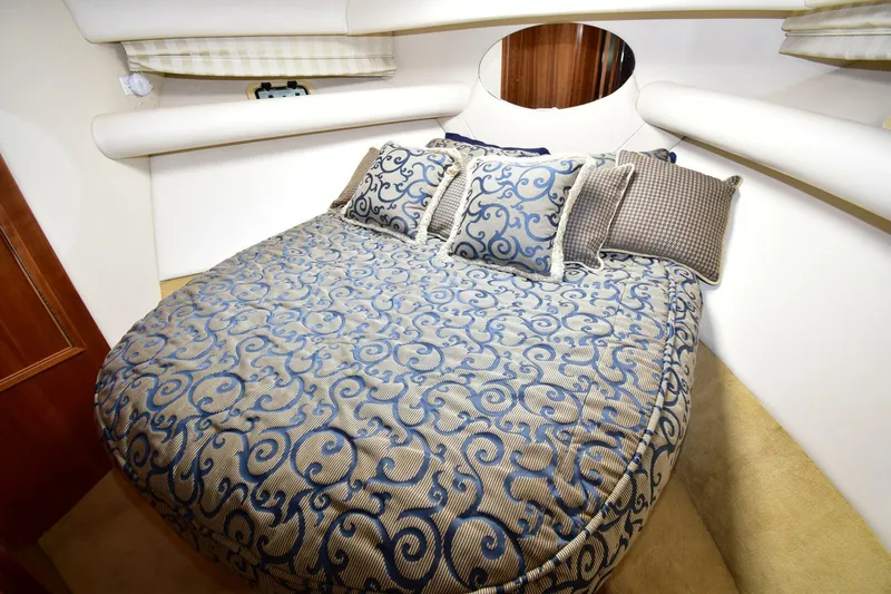 Reel Hula Yacht Photos Pics 