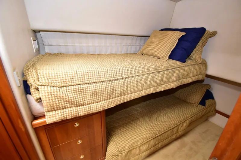 Reel Hula Yacht Photos Pics 