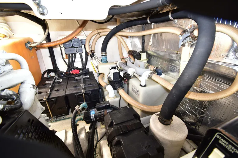 Reel Hula Yacht Photos Pics 