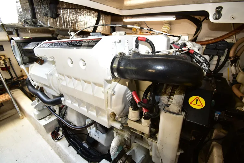 Reel Hula Yacht Photos Pics 