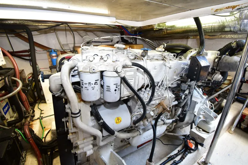 Reel Hula Yacht Photos Pics 