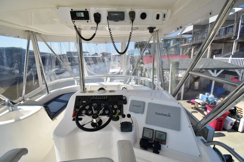 Reel Hula Yacht Photos Pics 