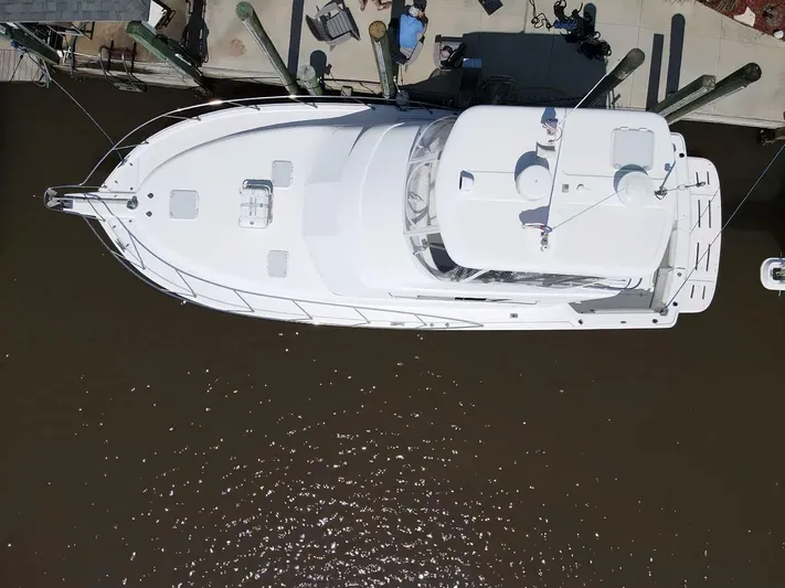 Reel Hula Yacht Photos Pics 