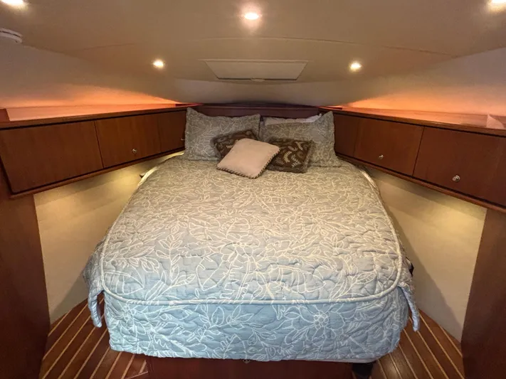 O Sea D Yacht Photos Pics Luxurious cabin interior of 2008 Tiara Yachts 3900 Sovran with cozy bedding.