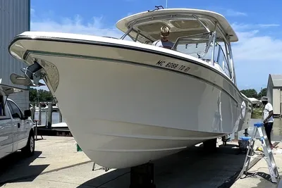 Grady-White Freedom 285