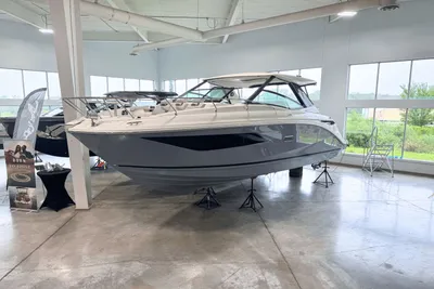 Sea Ray Sundancer 320