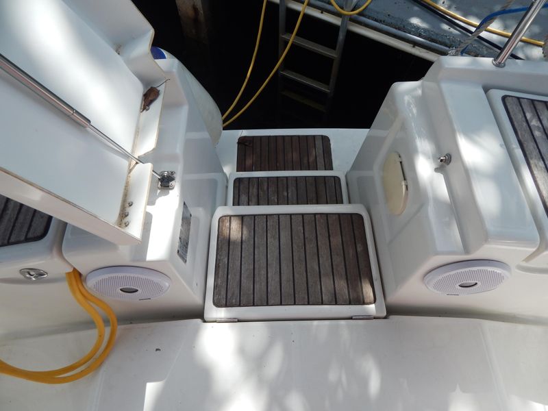 2011 Beneteau Oceanis 43 Family