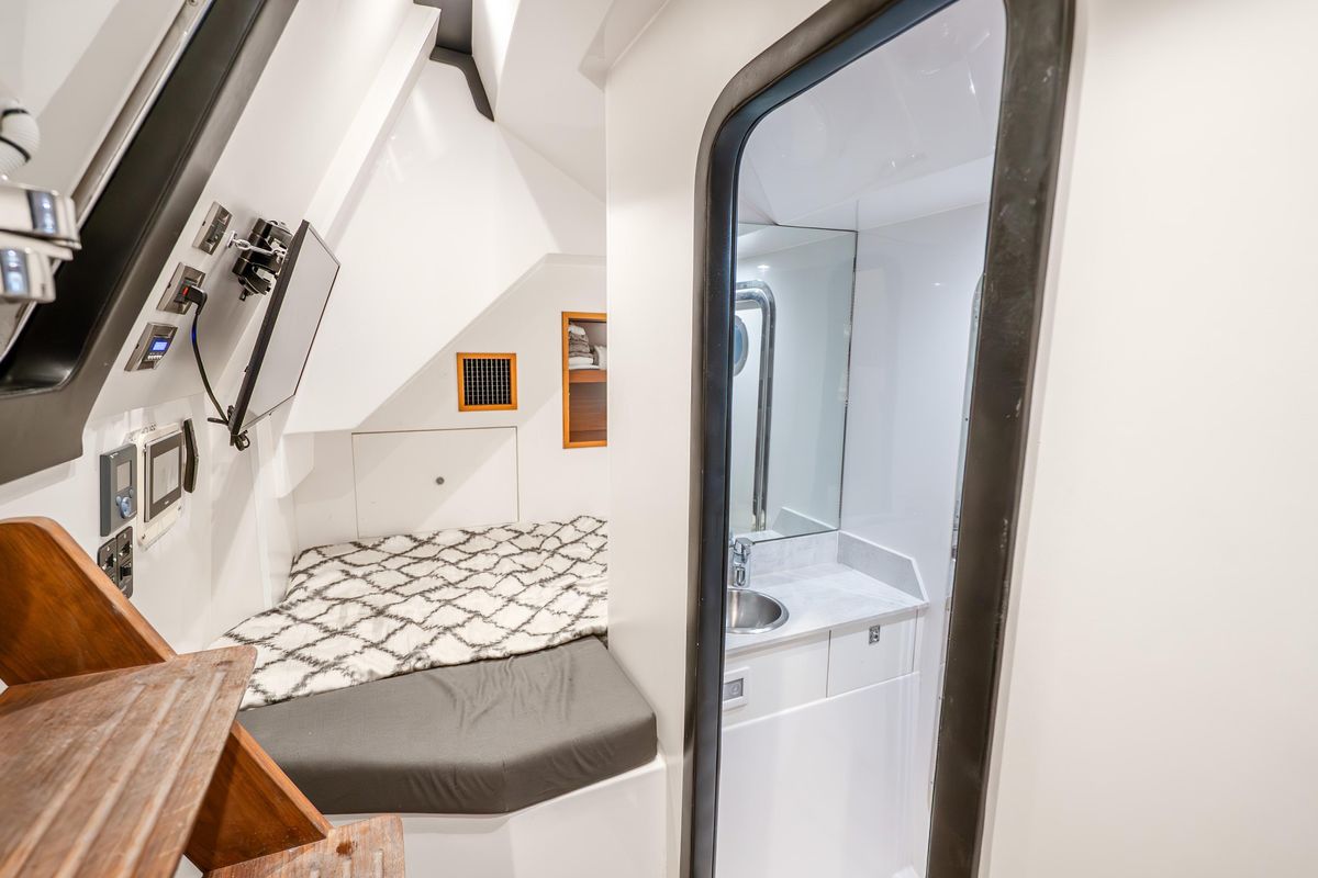 2021 Ocean Alexander 70 