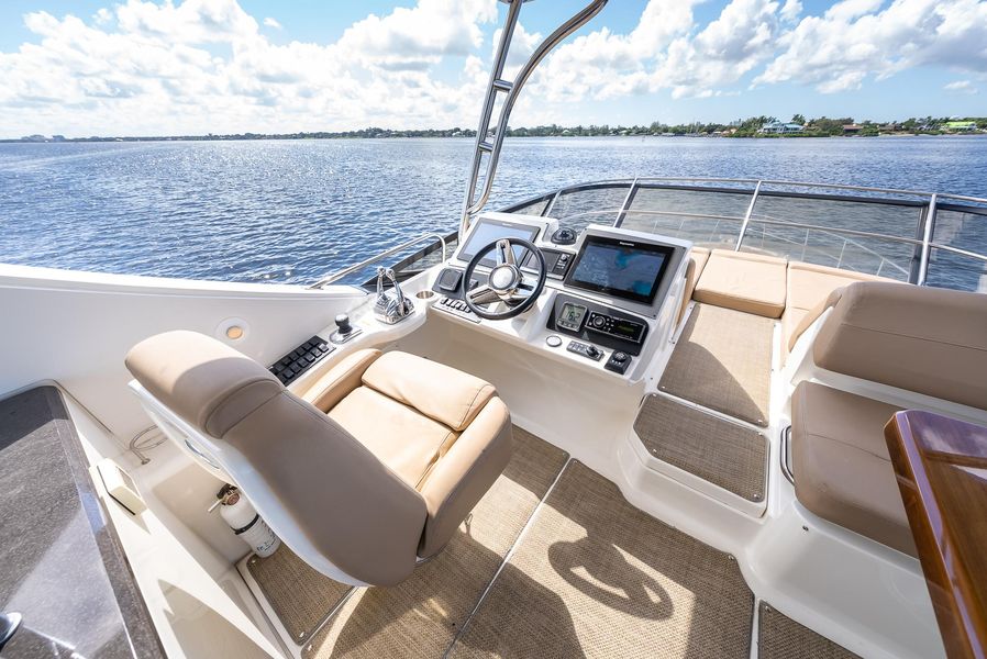 2016 Sea Ray L590 Fly