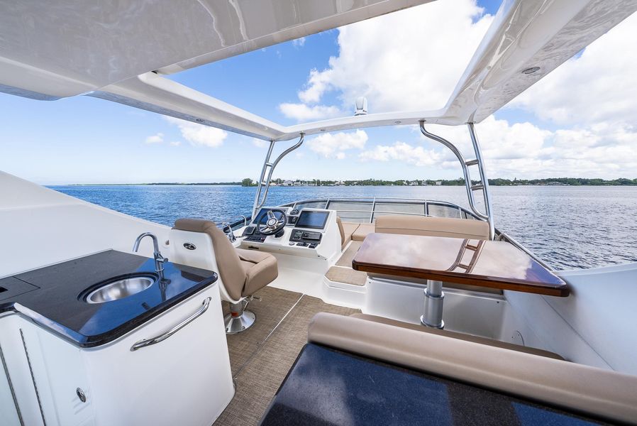 2016 Sea Ray L590 Fly