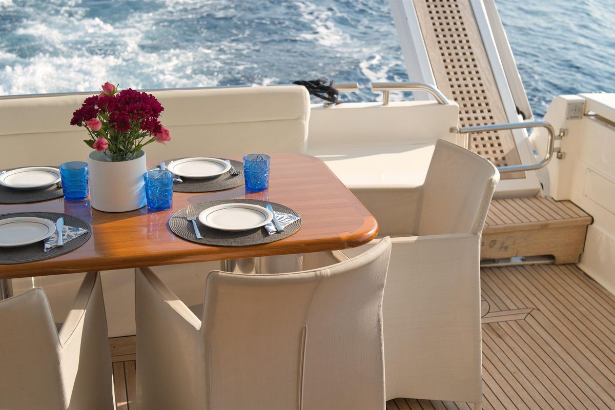 2006 Ferretti Yachts 69 