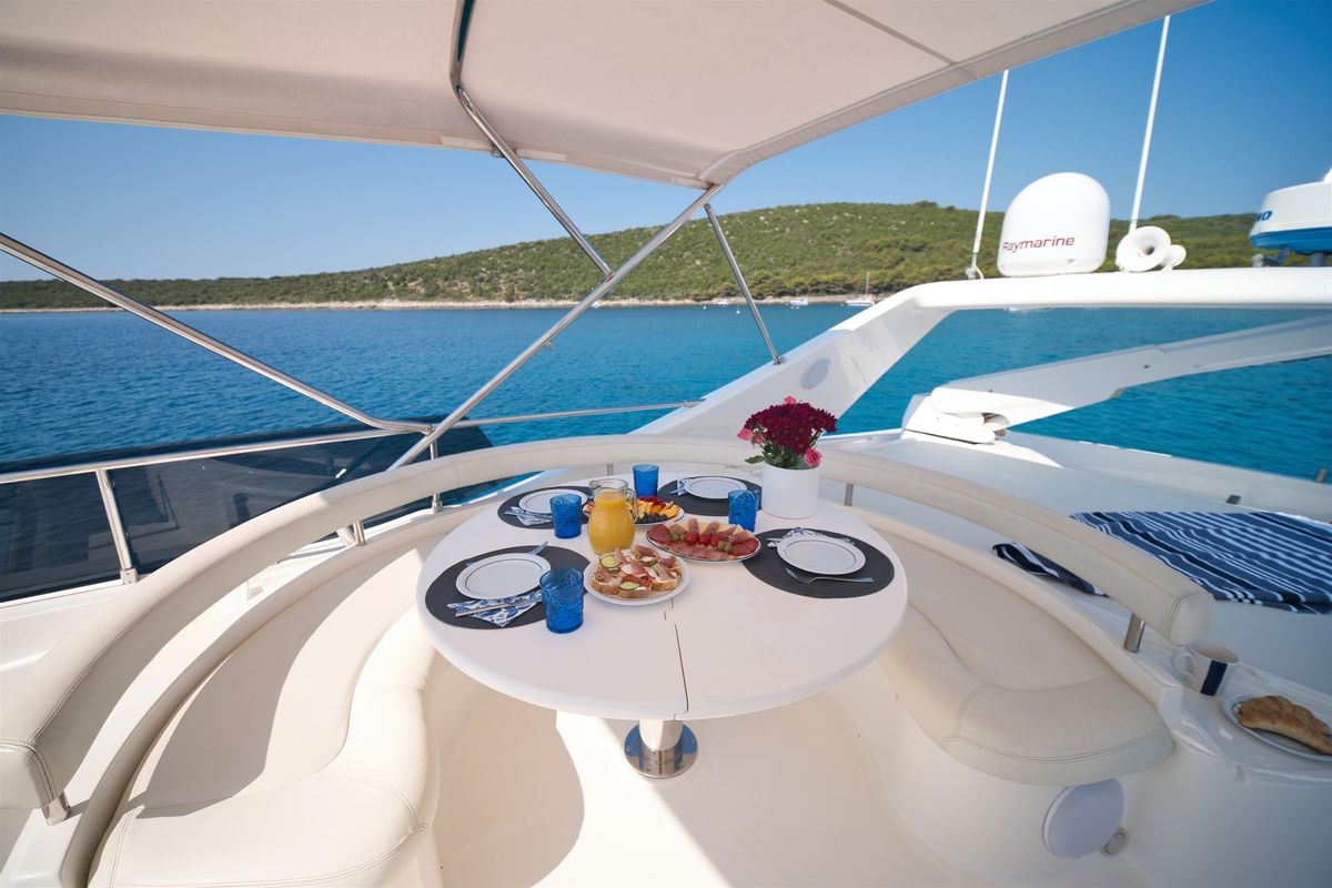 2006 Ferretti Yachts 69 
