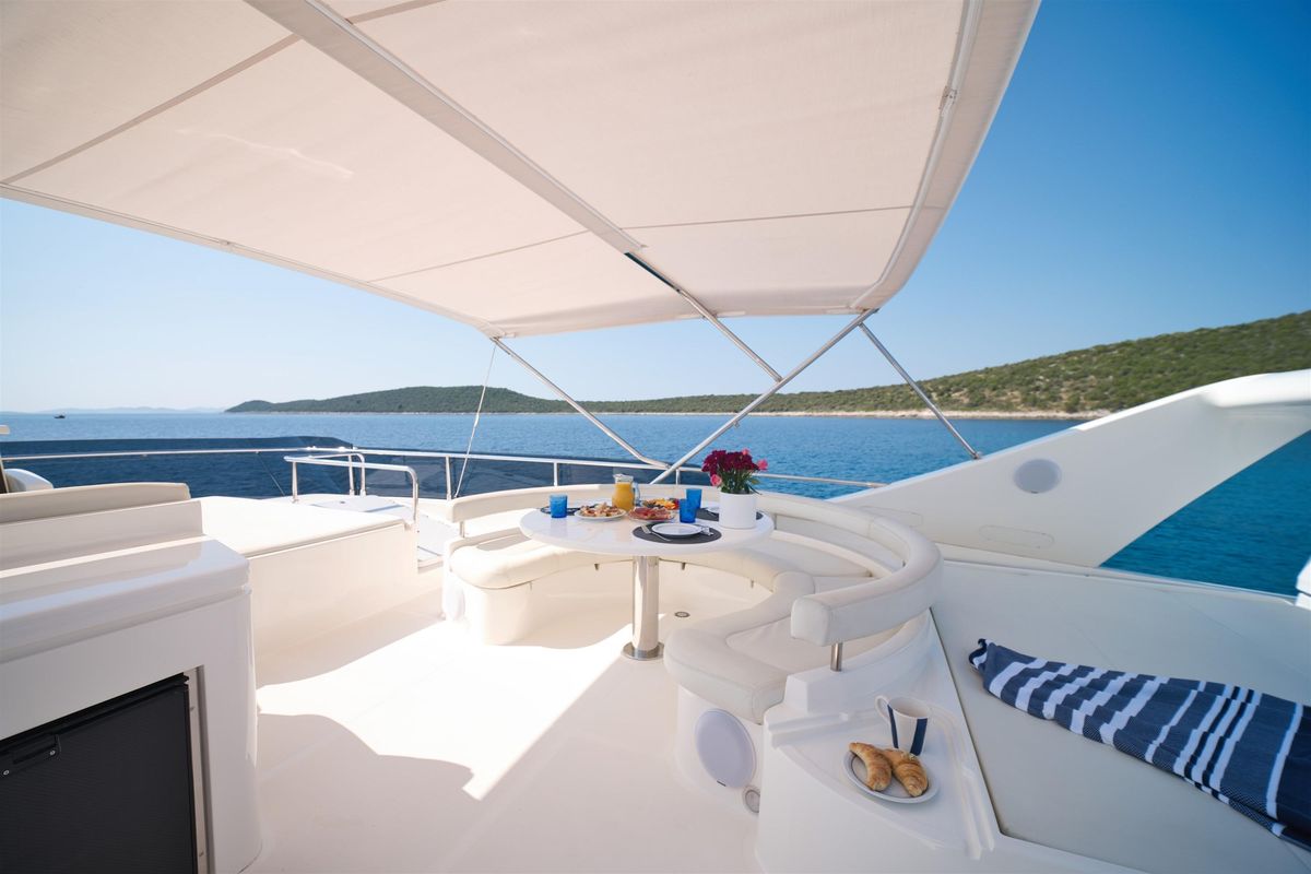 2006 Ferretti Yachts 69 