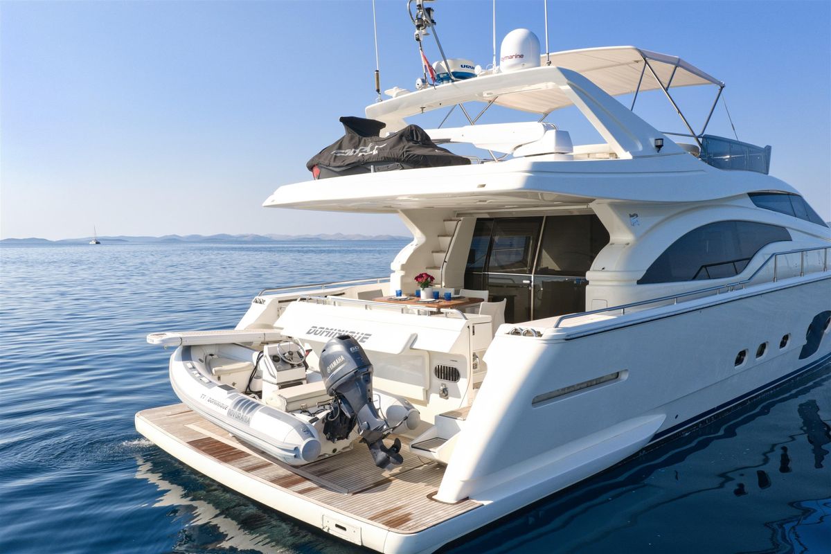 2006 Ferretti Yachts 69 