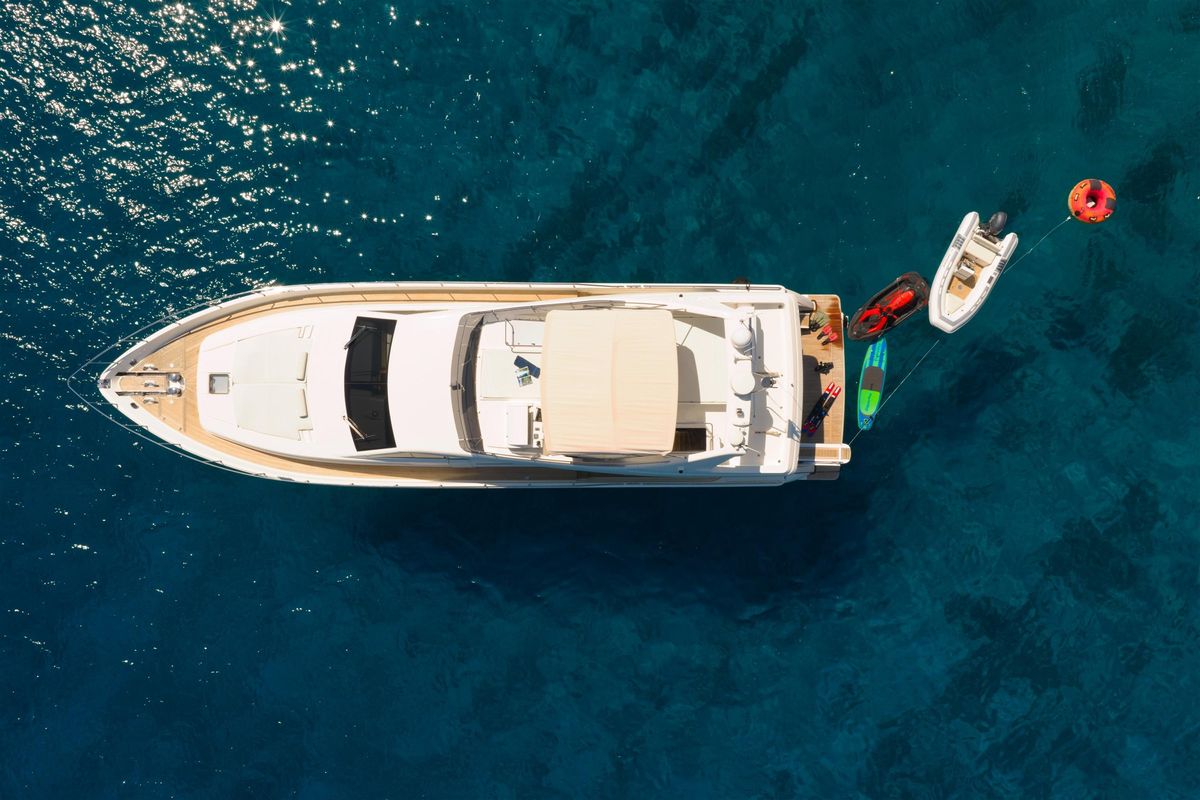 2006 Ferretti Yachts 69 