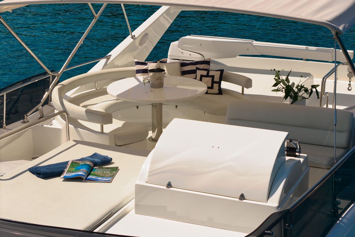2006 Ferretti Yachts 69 