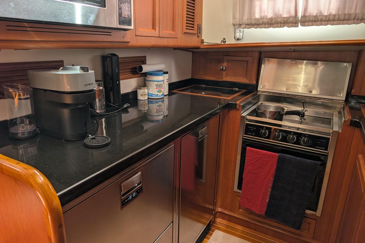 2006 Grand Banks 49 