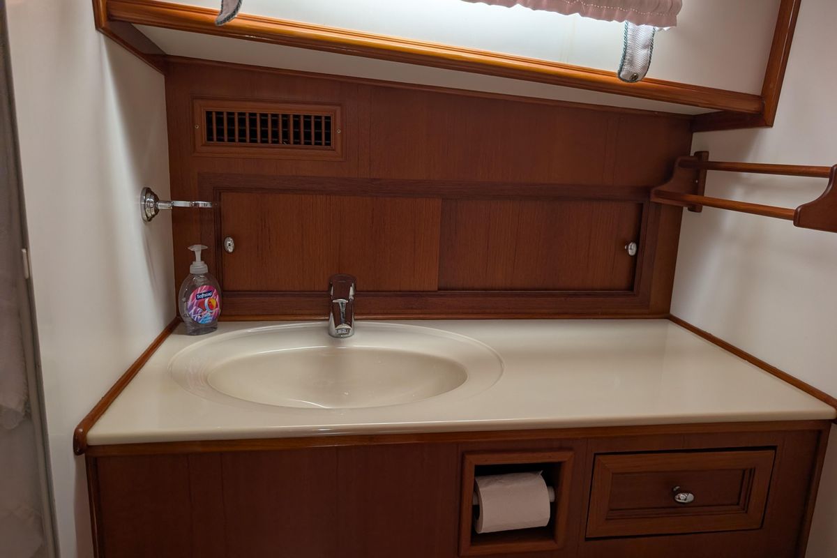 2006 Grand Banks 49 