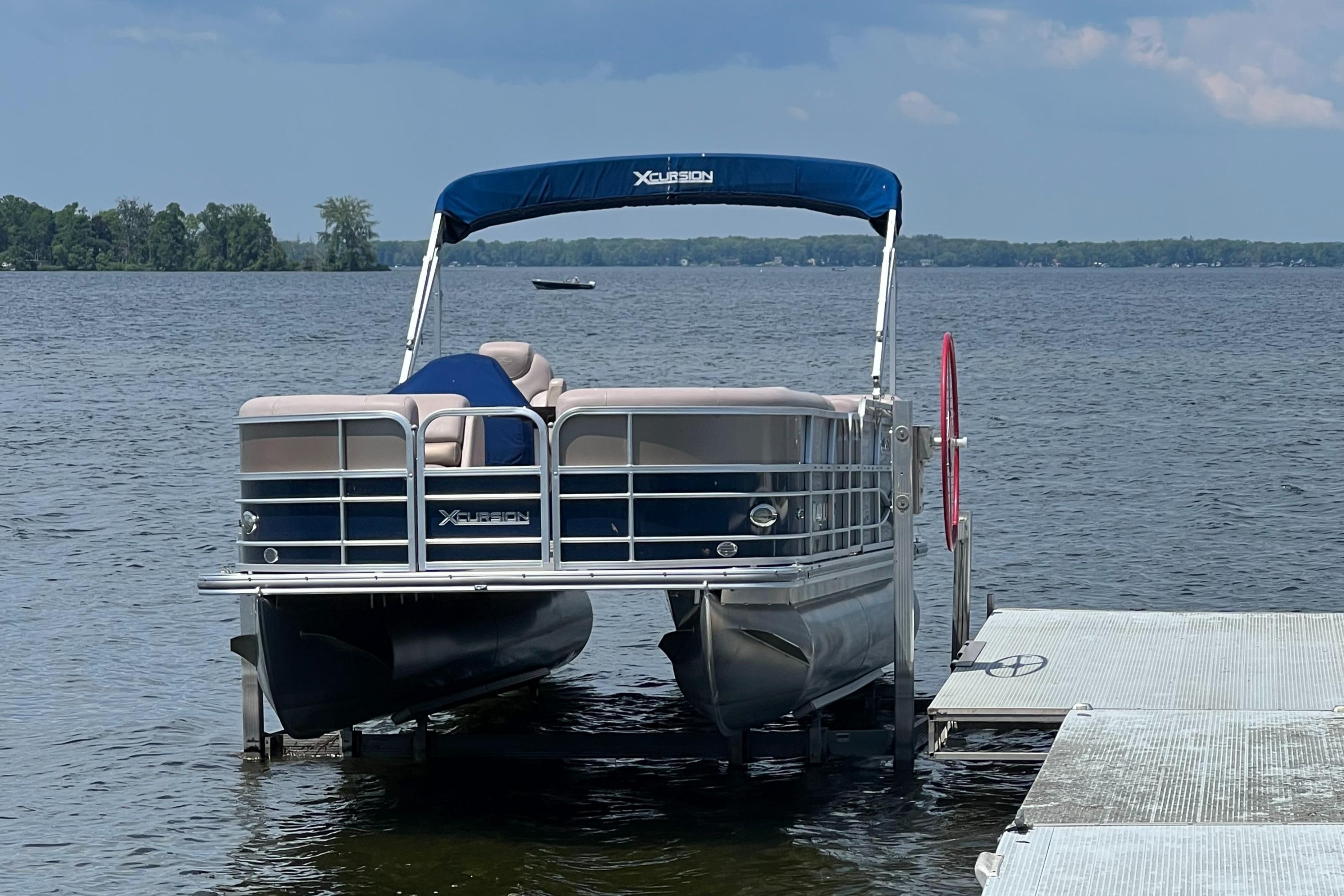 2014 Xcursion na Pontoon for sale YachtWorld