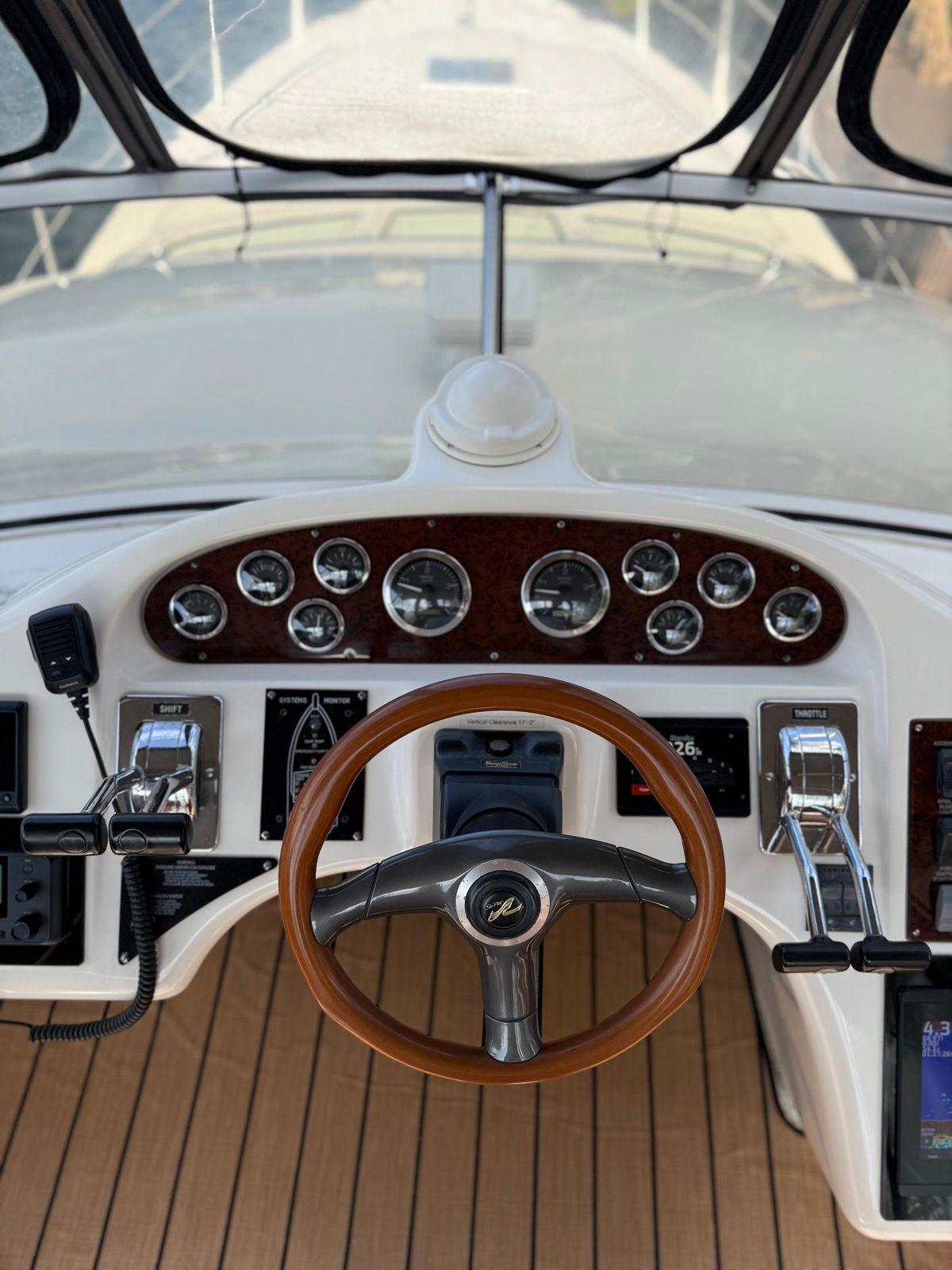 Yacht Photo 39