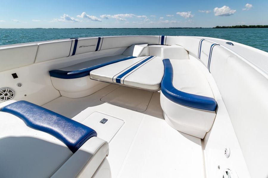 2016 Midnight Express 37