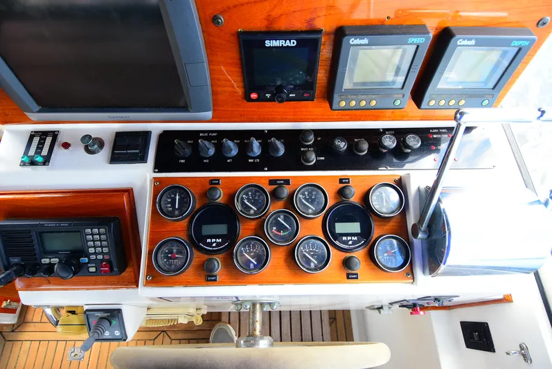  Yacht Photos Pics Control panel of a 1994 Grand Banks 38 Eastbay boat with navigation instruments.