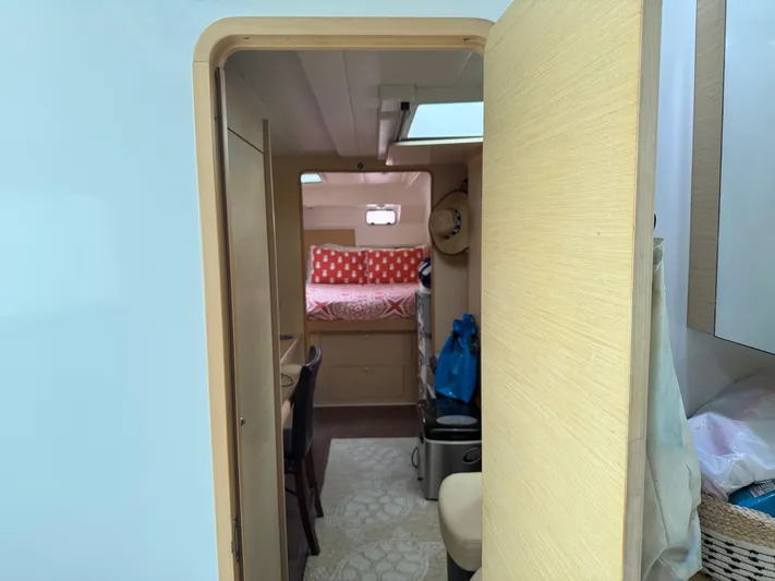 Feel The Moon Yacht Photos Pics 