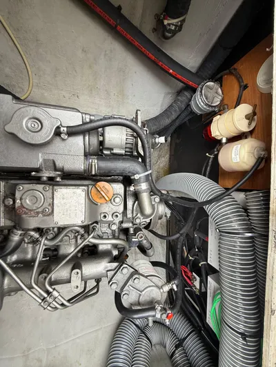 Feel The Moon Yacht Photos Pics 