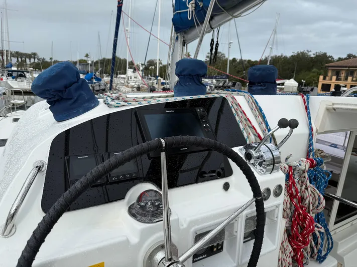 Feel The Moon Yacht Photos Pics 