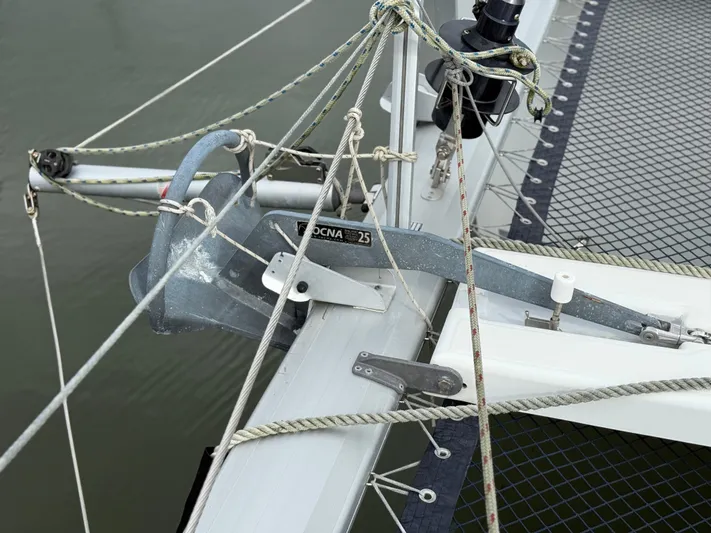 Feel The Moon Yacht Photos Pics 