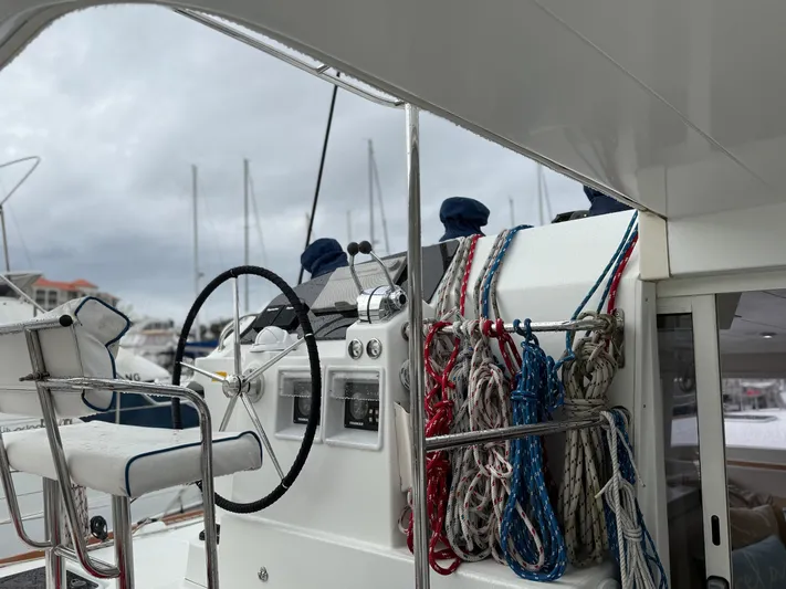 Feel The Moon Yacht Photos Pics 