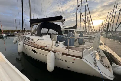 2010 Jeanneau Sun Odyssey 44i