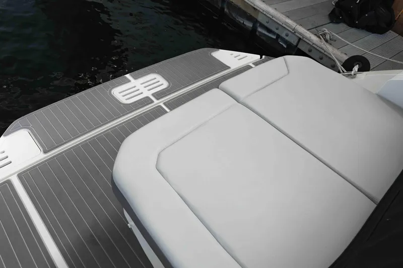  Yacht Photos Pics 2023 Sea Ray Sundancer 320 Coupe swim platform with cushioned seating.