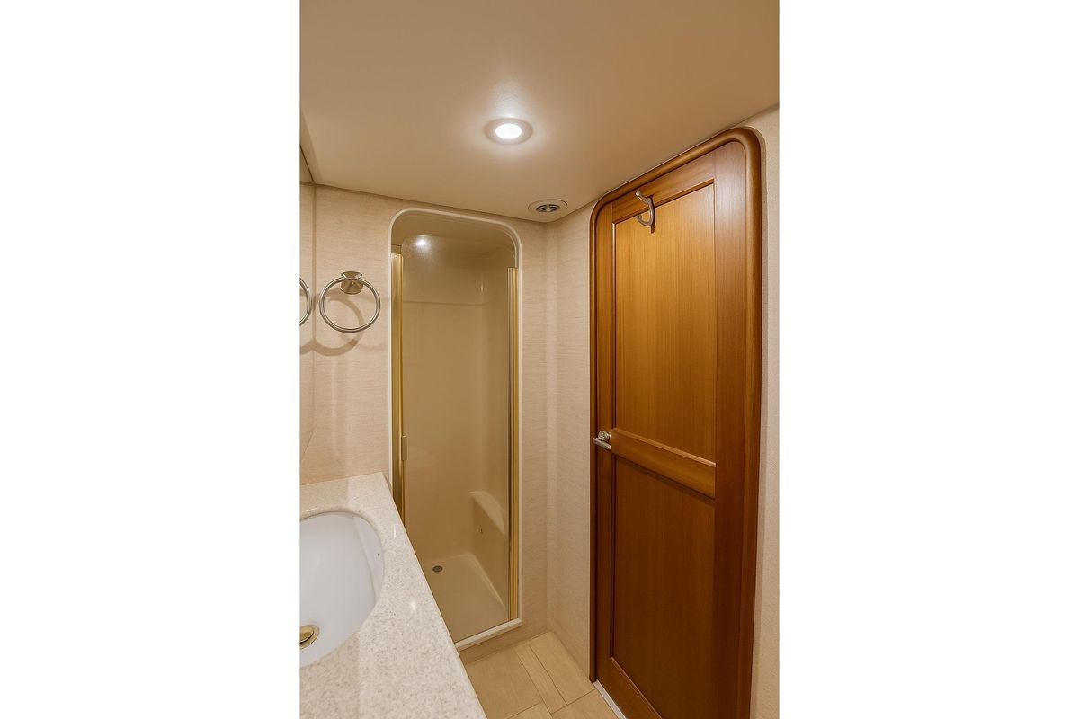 2002 Ocean Yachts 52 