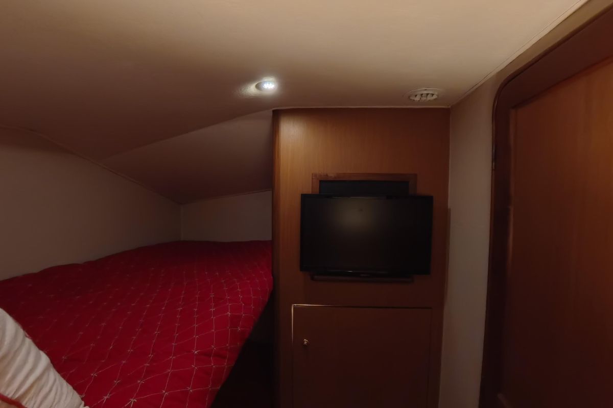 2002 Ocean Yachts 52 