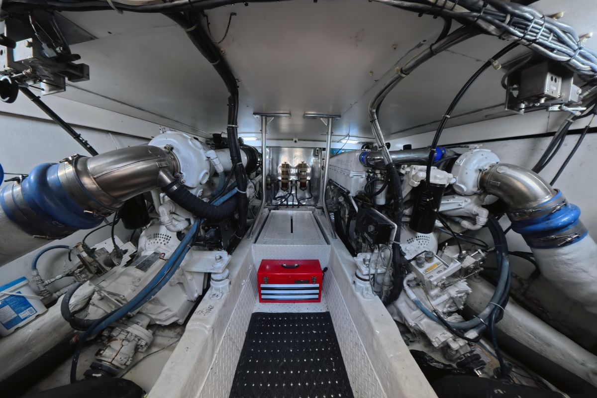 2002 Ocean Yachts 52 