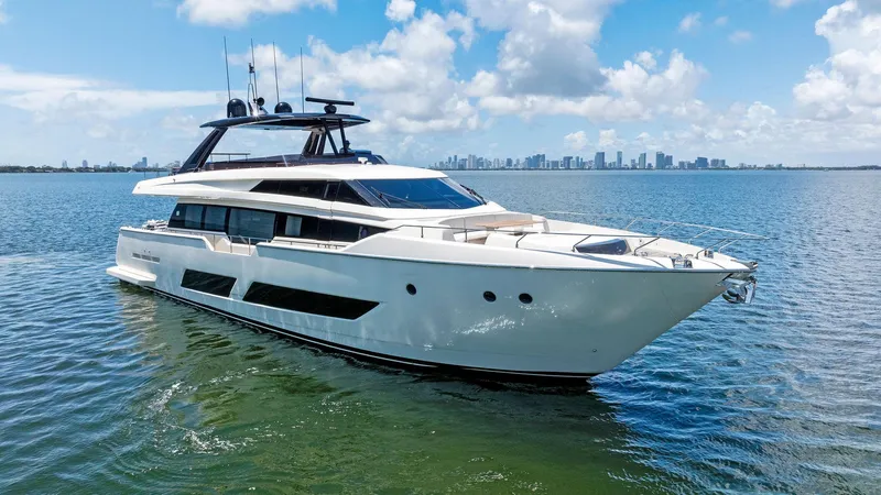 Ferretti Yachts 850 Yacht Photos Pics 