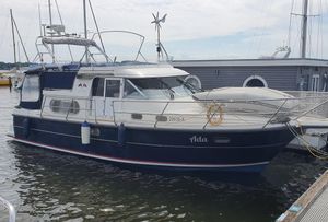 2007 Nimbus 380 Commander