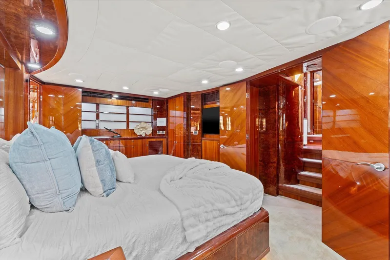 Miss Patti Yacht Photos Pics 