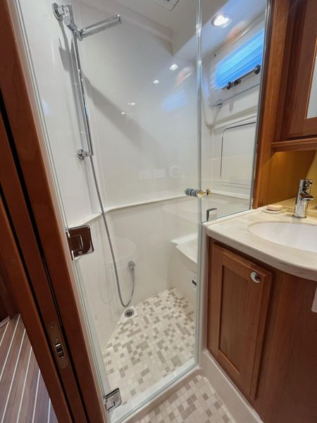 2022 Sabre 45 Salon Express