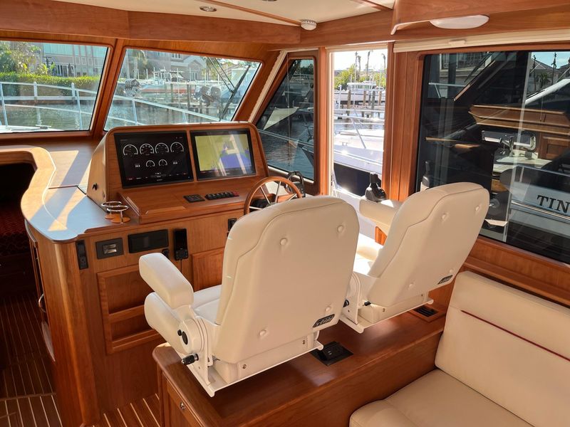 2022 Sabre 45 Salon Express