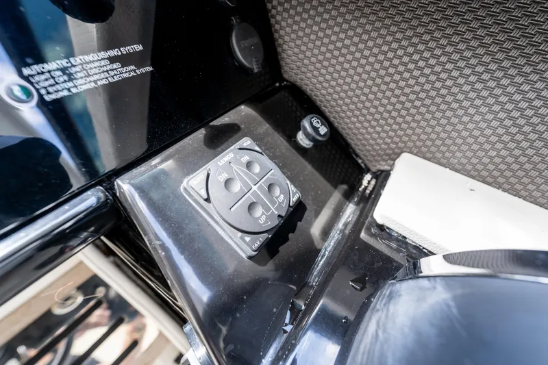  Yacht Photos Pics 2019 Sea Ray SLX 400 Outboard control panel with automatic extinguishing system.